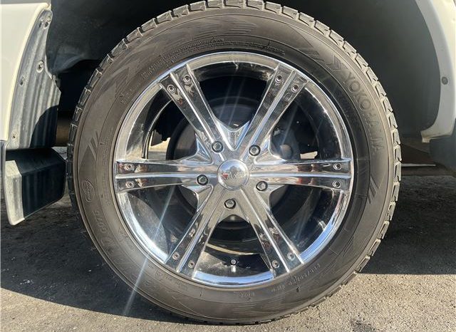 Toyota Land Cruiser Cygnus 2002 full