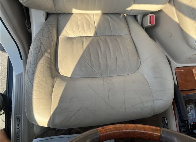 Toyota Land Cruiser Cygnus 2002 full