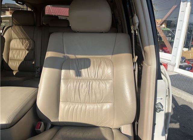 Toyota Land Cruiser Cygnus 2002 full