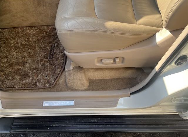 Toyota Land Cruiser Cygnus 2002 full