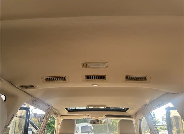 Toyota Land Cruiser Cygnus 2002 full