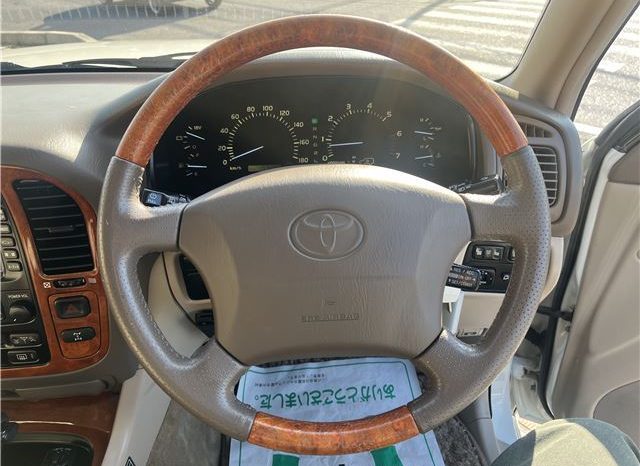 Toyota Land Cruiser Cygnus 2002 full