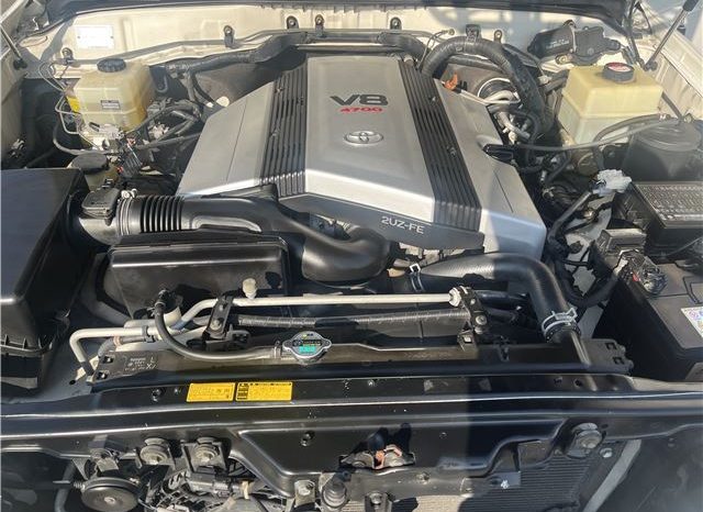 Toyota Land Cruiser Cygnus 2002 full