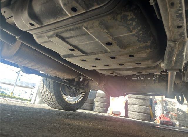 Toyota Land Cruiser Cygnus 2002 full