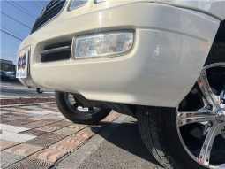 Toyota Land Cruiser Cygnus 2002 full