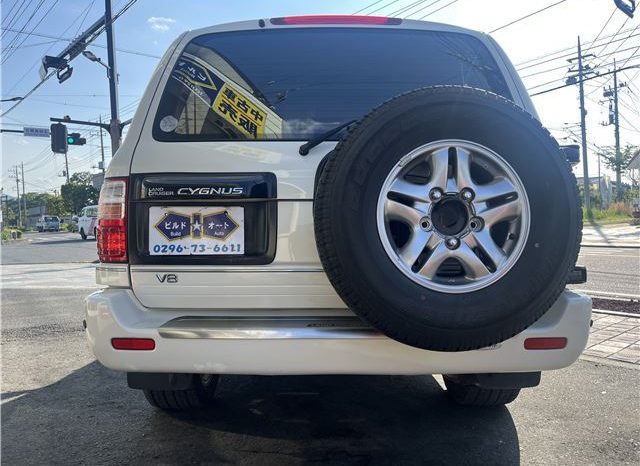 Toyota Land Cruiser Cygnus 2002 full