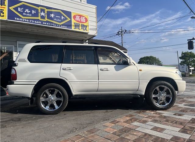 Toyota Land Cruiser Cygnus 2002 full