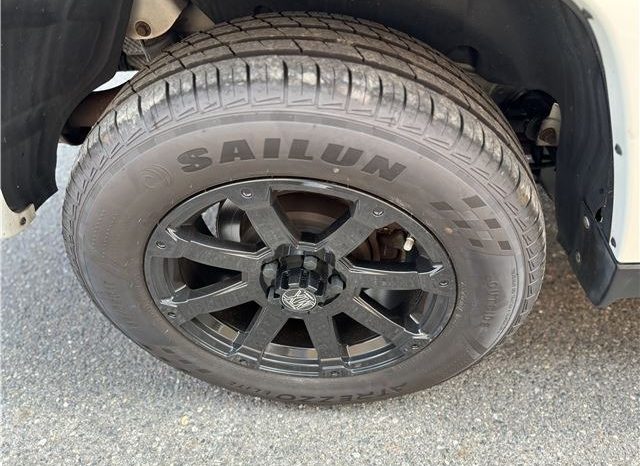 Chrysler Jeep Cherokee Sports Cross 4WD 2012 full