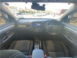 Mitsubishi Outlander 20G Safety Package 2016 full