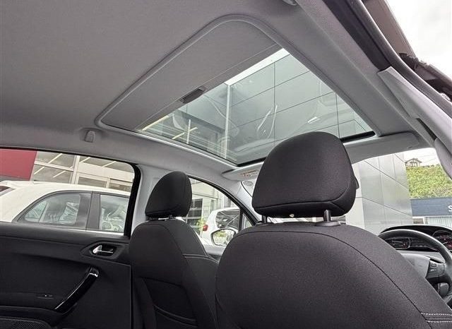 Peugeot 208 Allure Cielo PKG 2016 full