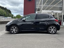 Peugeot 208 Allure Cielo PKG 2016 full