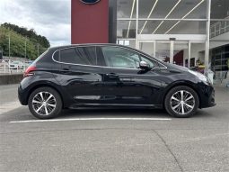 Peugeot 208 Allure Cielo PKG 2016 full