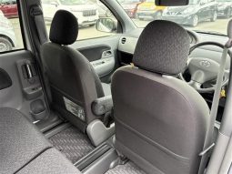 Toyota Sienta  2013 full