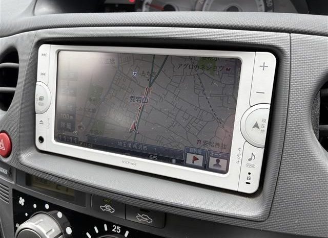 Toyota Sienta  2013 full