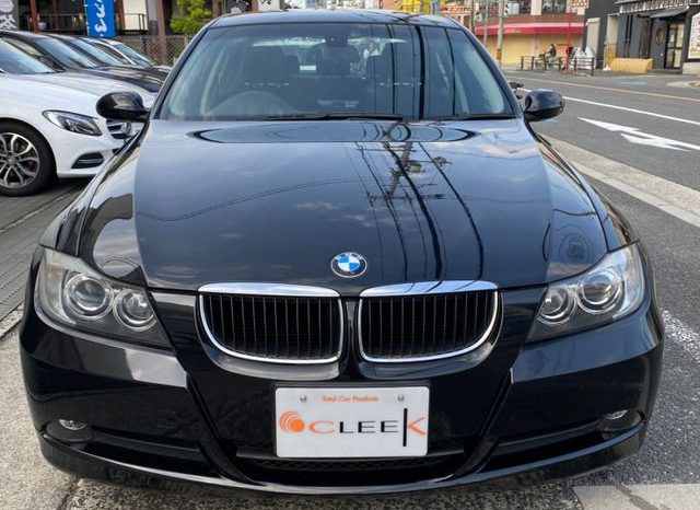 BMW 3-Series 320i 2008 full