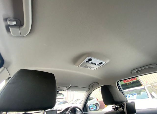 BMW 3-Series 320i 2008 full