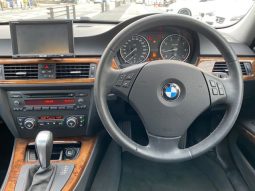 BMW 3-Series 320i 2008 full