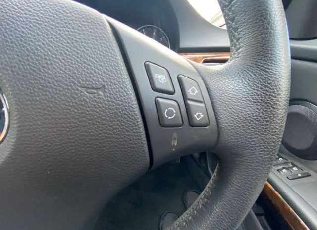 BMW 3-Series 320i 2008 full