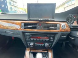 BMW 3-Series 320i 2008 full