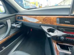 BMW 3-Series 320i 2008 full