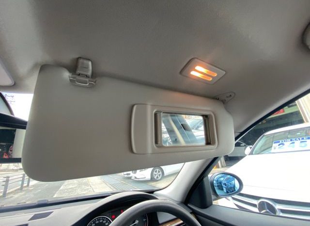 BMW 3-Series 320i 2008 full