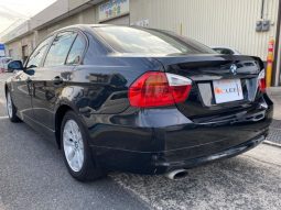 BMW 3-Series 320i 2008 full
