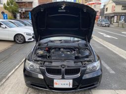 BMW 3-Series 320i 2008 full