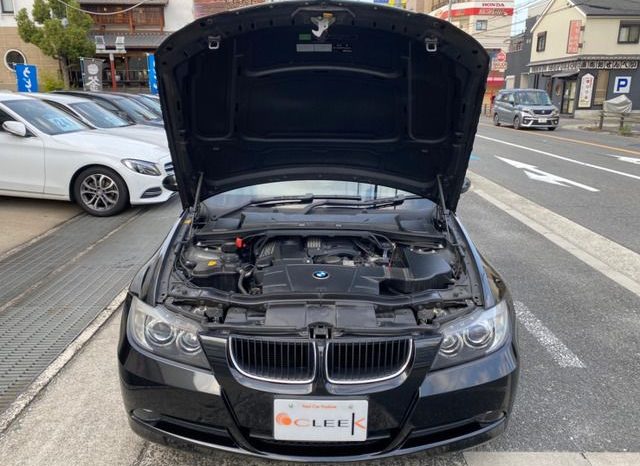 BMW 3-Series 320i 2008 full