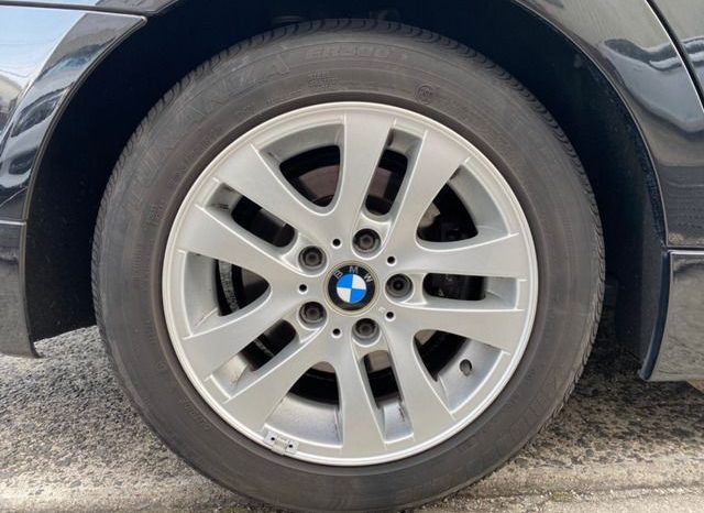 BMW 3-Series 320i 2008 full