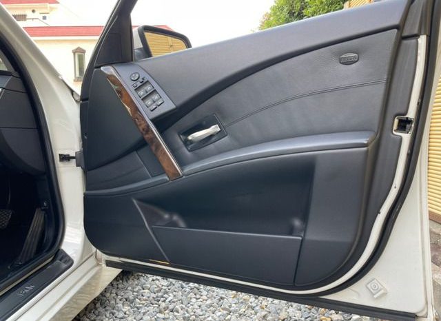 BMW 5 Series 525i 2004 full