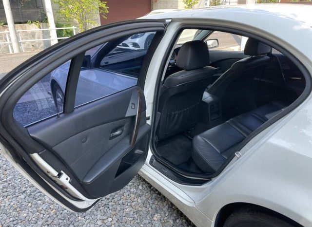 BMW 5 Series 525i 2004 full