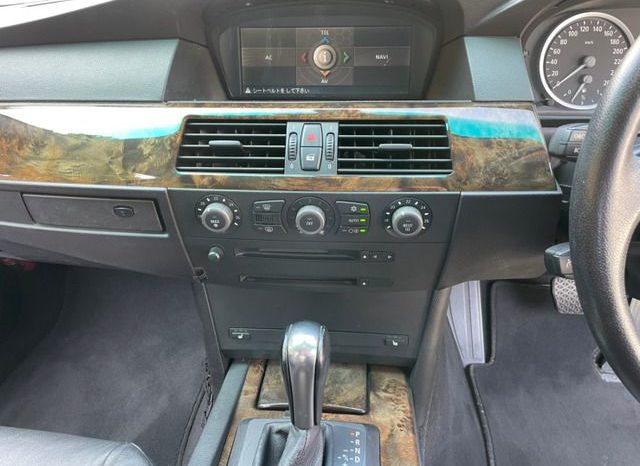 BMW 5 Series 525i 2004 full