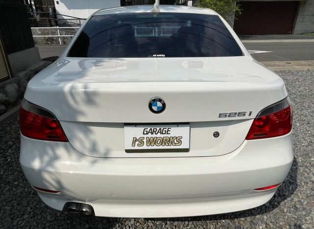 BMW 5 Series 525i 2004 full