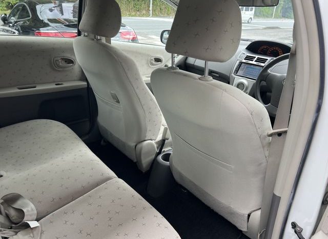 Toyota Vitz U 2008 full