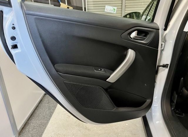 Peugeot 2008 Cross City 2016 full