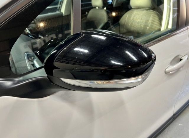 Peugeot 2008 Cross City 2016 full