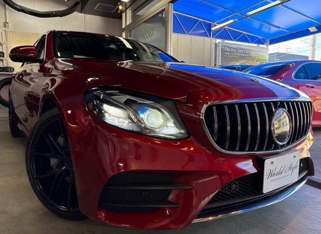 Mercedes Benz E-Class E200 Aventgarde Sport 2016 full