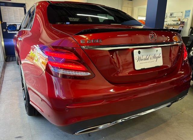 Mercedes Benz E-Class E200 Aventgarde Sport 2016 full