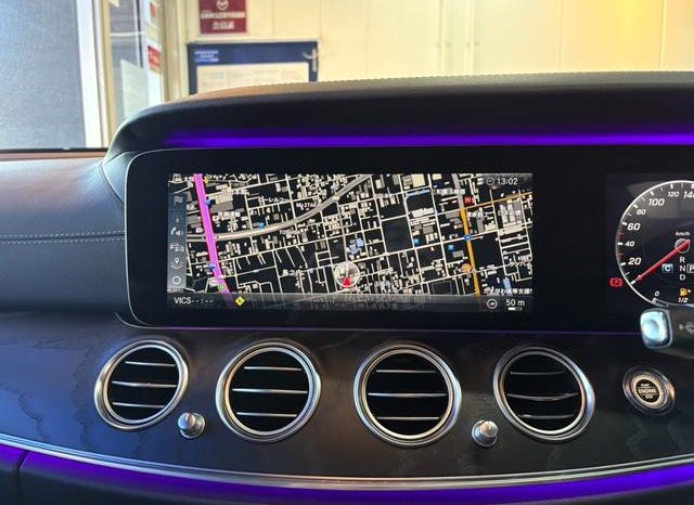 Mercedes Benz E-Class E200 Aventgarde Sport 2016 full