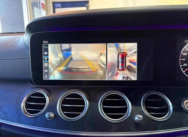 Mercedes Benz E-Class E200 Aventgarde Sport 2016 full