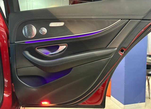 Mercedes Benz E-Class E200 Aventgarde Sport 2016 full