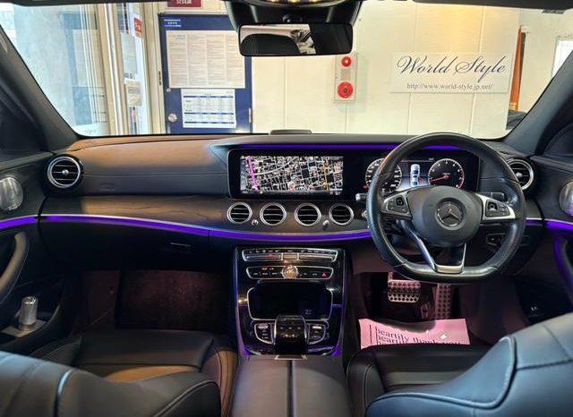 Mercedes Benz E-Class E200 Aventgarde Sport 2016 full