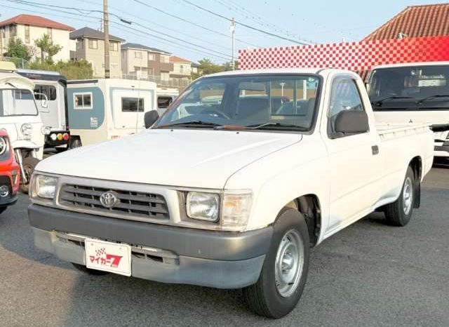 Toyota Hilux Deluxe Single Cab 2001 full