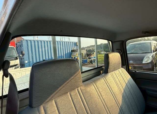 Toyota Hilux Deluxe Single Cab 2001 full