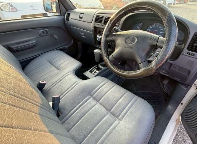 Toyota Hilux Deluxe Single Cab 2001 full