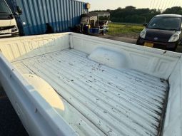 Toyota Hilux Deluxe Single Cab 2001 full