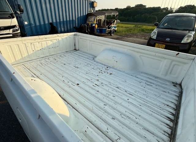 Toyota Hilux Deluxe Single Cab 2001 full