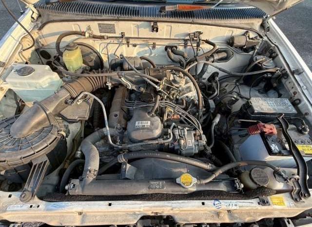 Toyota Hilux Deluxe Single Cab 2001 full