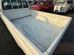 Toyota Hilux Deluxe Single Cab 2001 full