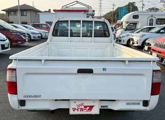 Toyota Hilux Deluxe Single Cab 2001 full